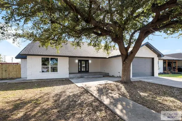 829 White Ave., Raymondville, TX 78580