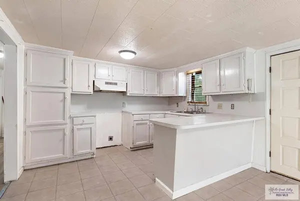 322 Petra Ave., Raymondville, TX 78580