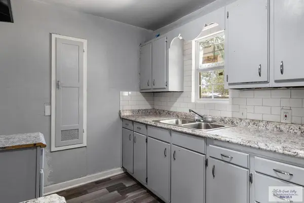 515 Norman Ave., Raymondville, TX 78580