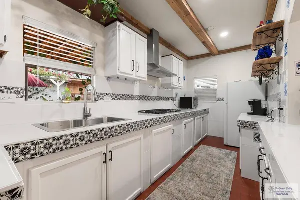 293 7th St., Raymondville, TX 78580