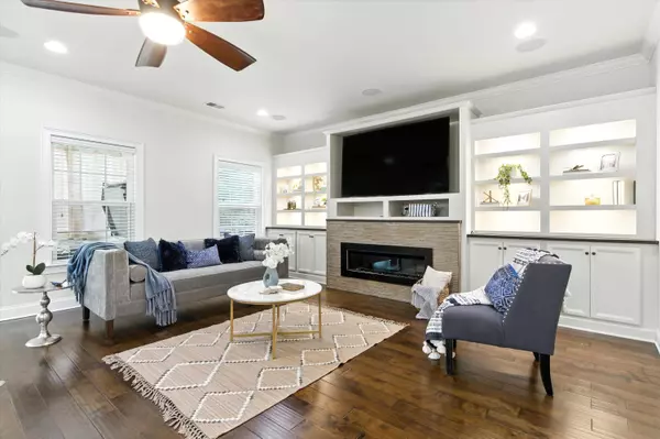 5330 Natures Color Ln, North Charleston, SC 29418