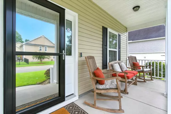 5330 Natures Color Ln, North Charleston, SC 29418