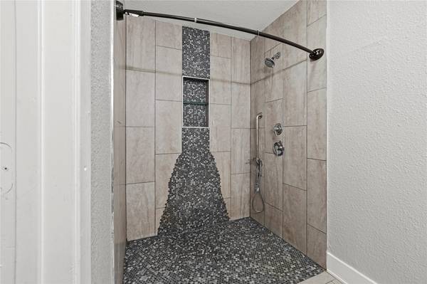 7117 Payte Ln, North Richland Hills, TX 76182-3516