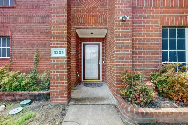 3205 Bend Oak Dr, Mesquite, TX 75181-2950