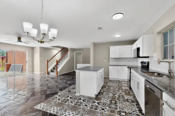 3205 Bend Oak Dr, Mesquite, TX 75181-2950