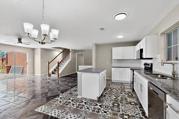 3205 Bend Oak Dr, Mesquite, TX 75181-2950