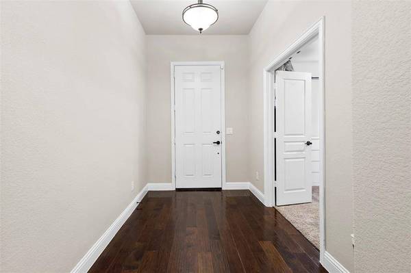 1109 Wheatland Terrace, Waxahachie, TX 75165