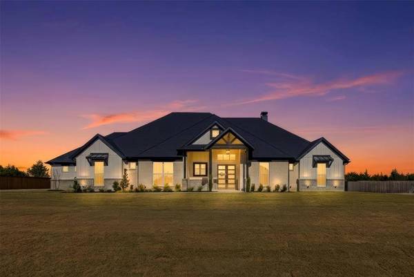 1431 Westgrove Lane, Waxahachie, TX 75165