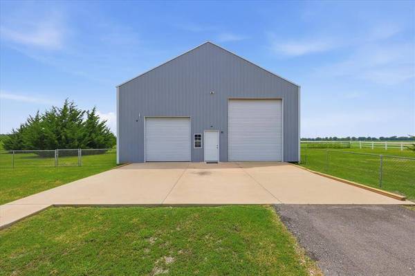 110 Highview Road, Ennis, TX 75119