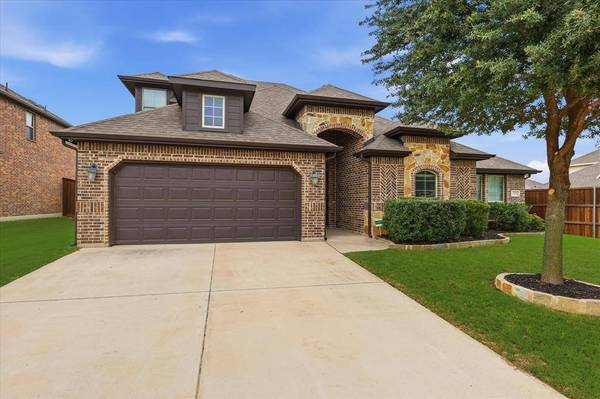 1105 Safrano Street, Midlothian, TX 76065