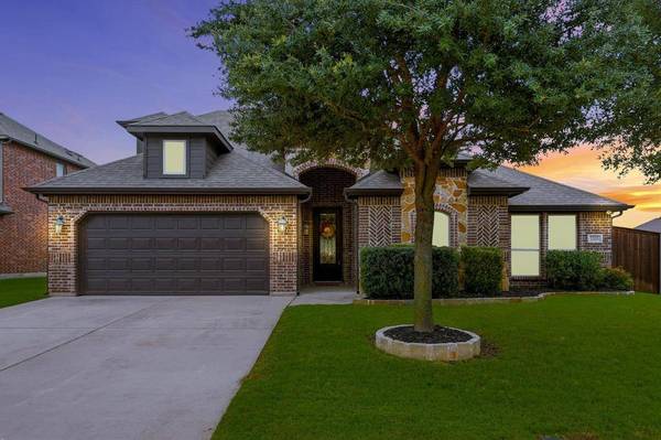 1105 Safrano Street, Midlothian, TX 76065