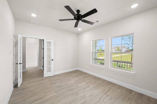 1124 Abigail Way, Midlothian, TX 76065