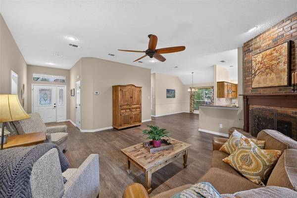 1600 Churchill Lane, Mansfield, TX 76063