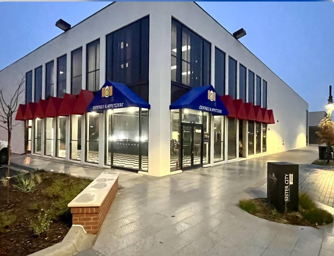 231 W Main St #103, Denison, TX 75020-3024