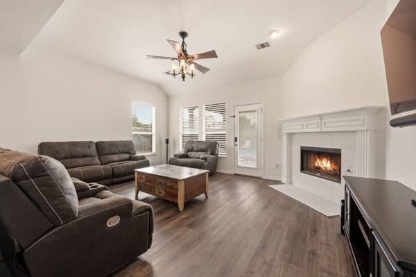 6528 Stewart BLVD, The Colony, TX 75056