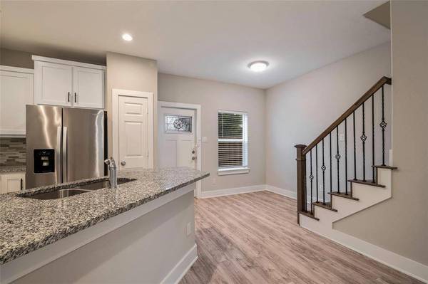 5000 Linder Avenue, Dallas, TX 75215