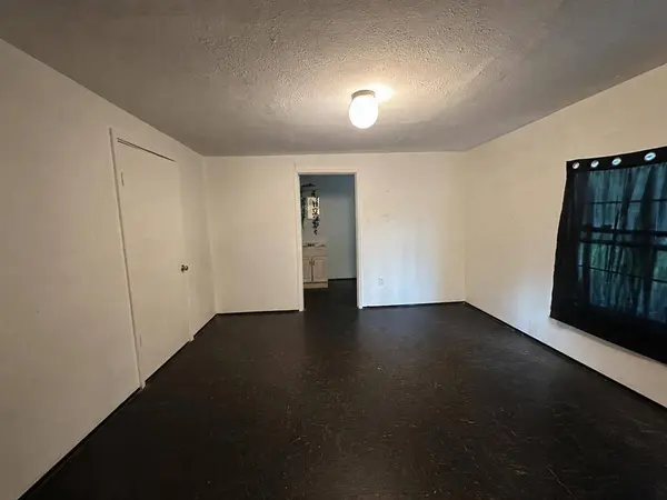 1309 S Riverside Drive, Fort Worth, TX 76104