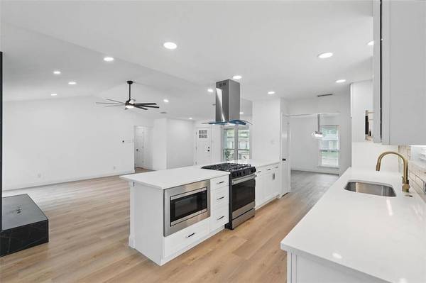 7021 Thornwood Drive, Dallas, TX 75227