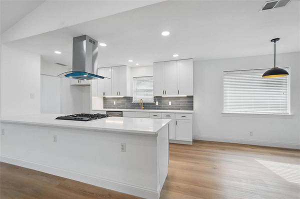 7021 Thornwood Drive, Dallas, TX 75227