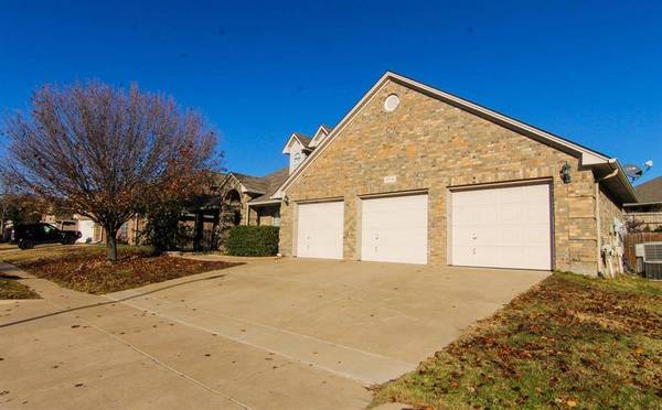 8716 Trace Ridge Parkway, Fort Worth, TX 76244