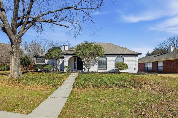 1541 Sunswept Terrace, Lewisville, TX 75077