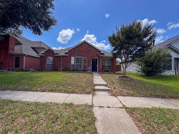 2201 Silverthorn Lane, Flower Mound, TX 75028