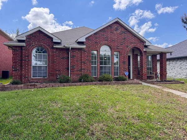 2201 Silverthorn Lane, Flower Mound, TX 75028