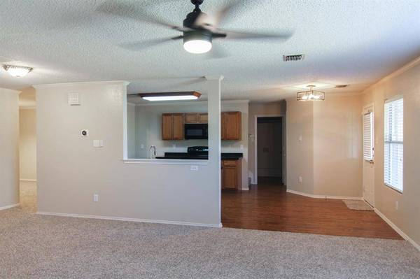 1460 Stewart Drive, Rockwall, TX 75032
