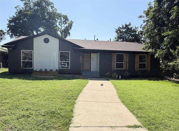 1104 Westwood Drive