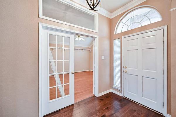 2017 Perry Drive, Mansfield, TX 76063