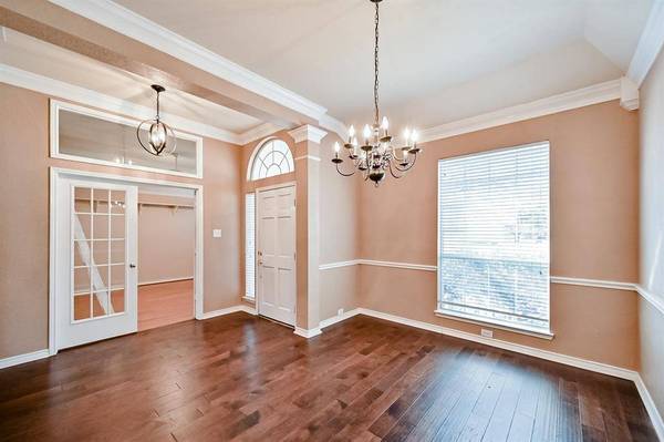 2017 Perry Drive, Mansfield, TX 76063