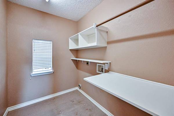 2017 Perry Drive, Mansfield, TX 76063