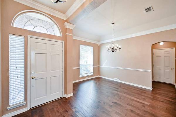 2017 Perry Drive, Mansfield, TX 76063