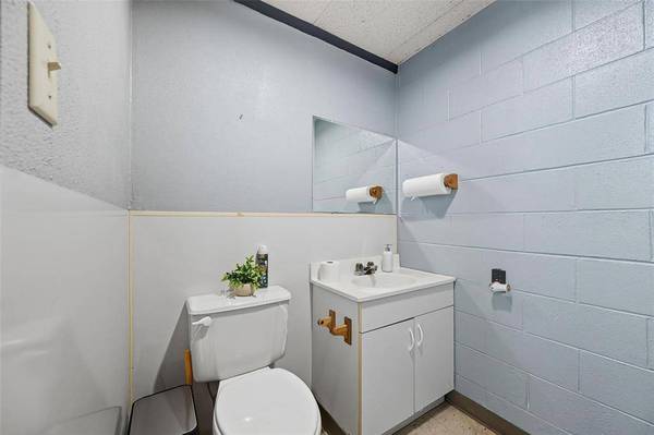 4110 Haltom Road, Haltom City, TX 76117