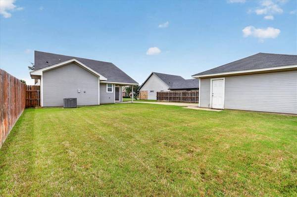 505 Heritage Trail, Burleson, TX 76028
