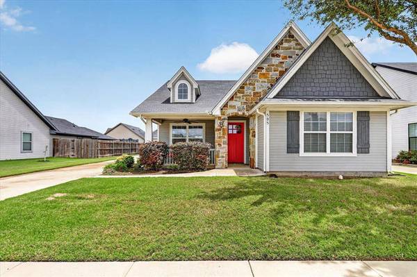 505 Heritage Trail, Burleson, TX 76028