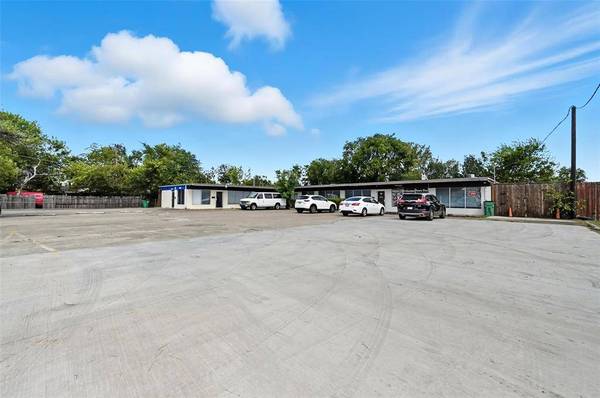 4110 Haltom Road Road, Haltom City, TX 76117