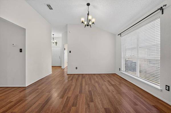 9929 Long Rifle Drive, Fort Worth, TX 76108