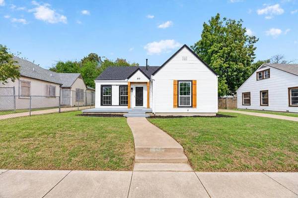 815 E Robert Street, Fort Worth, TX 76104