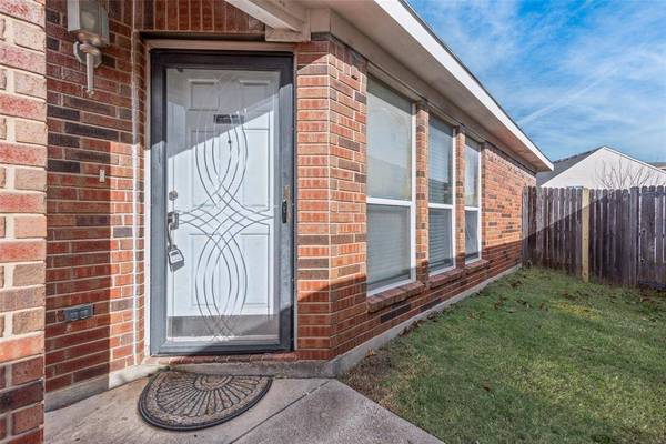 10504 Aransas Drive, Fort Worth, TX 76131
