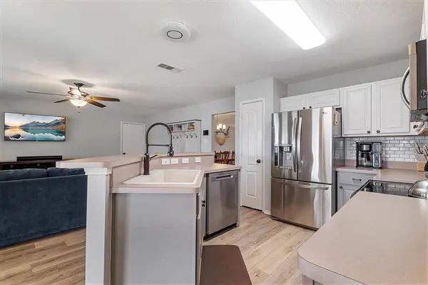 1036 Ridgetop Drive, Justin, TX 76247