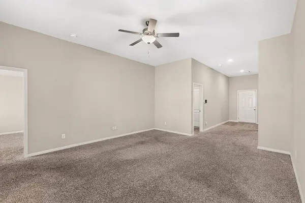 504 Cross Ridge Circle N, Fort Worth, TX 76120