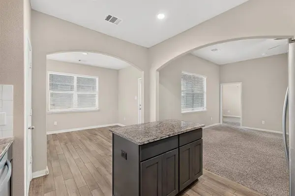 504 Cross Ridge Circle N, Fort Worth, TX 76120