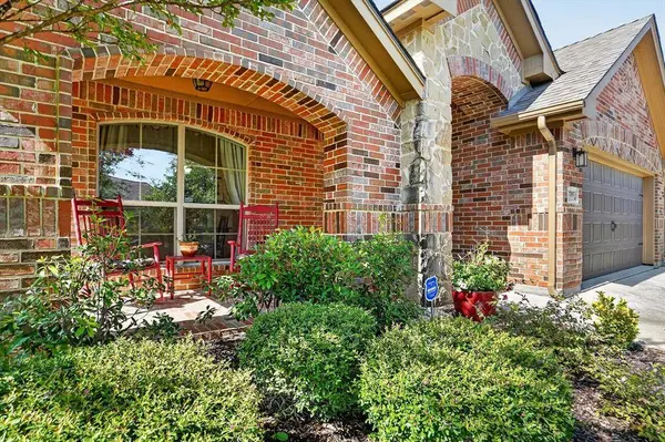 7357 Lake Rock Drive, Fort Worth, TX 76179