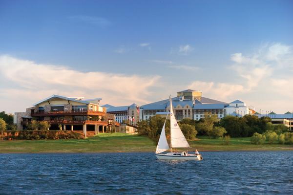 Lake Grapevine: Your Complete Guide to Boating, Waterfront Living, and Lakeside Communities in the Heart of DFW