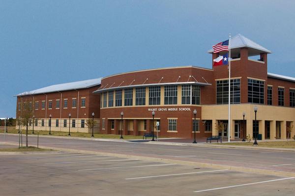 feature image of Walnut Grove Middle School Midlothian Texas: What Homebuyers Should Know