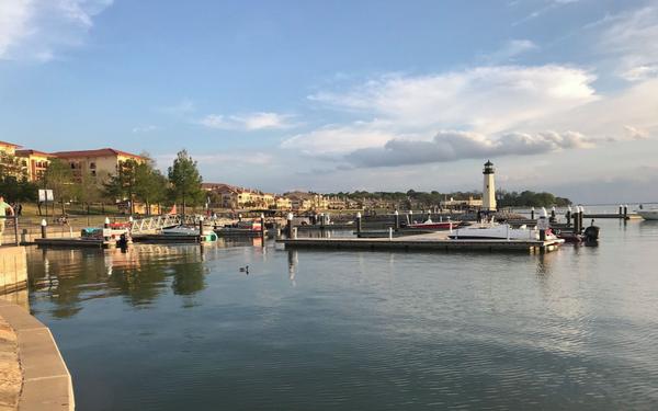 feature image of 5 Premier Upscale Neighborhoods in Rockwall, Texas: A Luxury Homebuyer's Guide