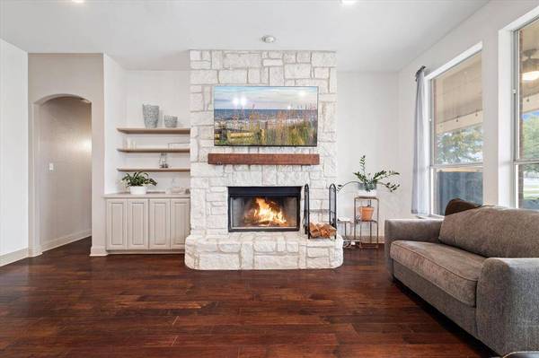 1801 Highland Springs Drive, Haslet, TX 76052