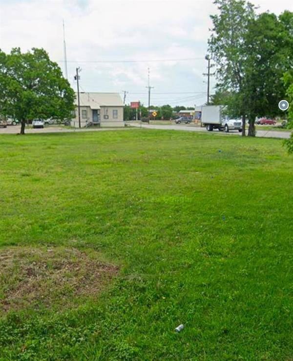 501 E Mulberry Street, Kaufman, TX 75142