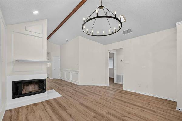 753 Red Oak Drive, Lewisville, TX 75067